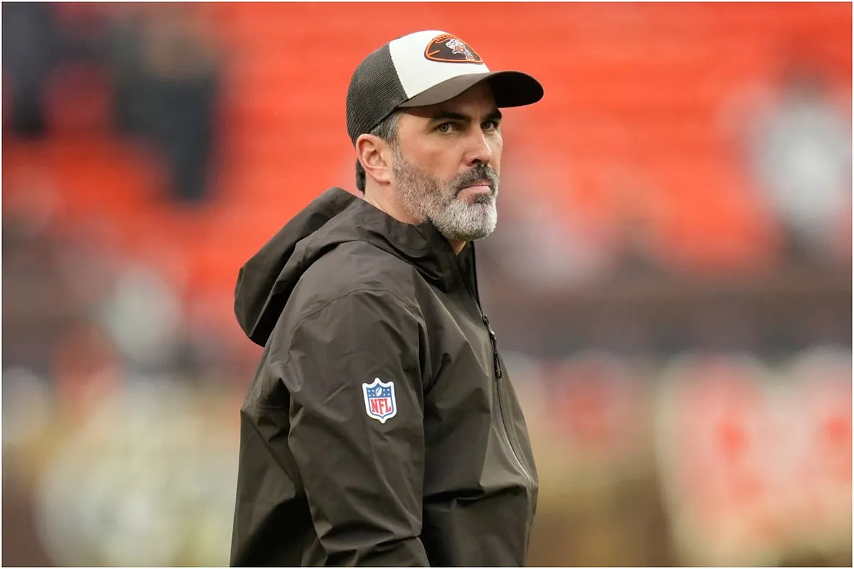 Kevin Stefanski's future with the Browns depends on Shedeur Sanders leading a strong offensive attack with his teammates - MARCA