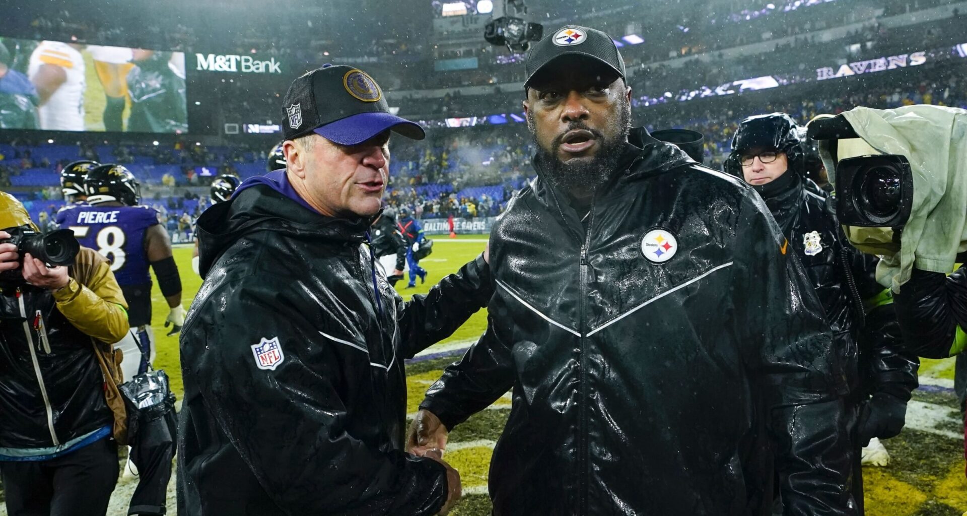 Ravens HC Reacts to Aaron Rodgers Joining Steelers