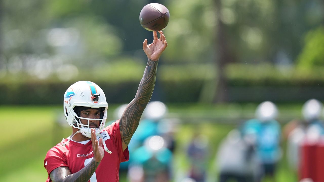Entering sixth season, Dolphins' Tagovailoa focusing on avoiding injuries