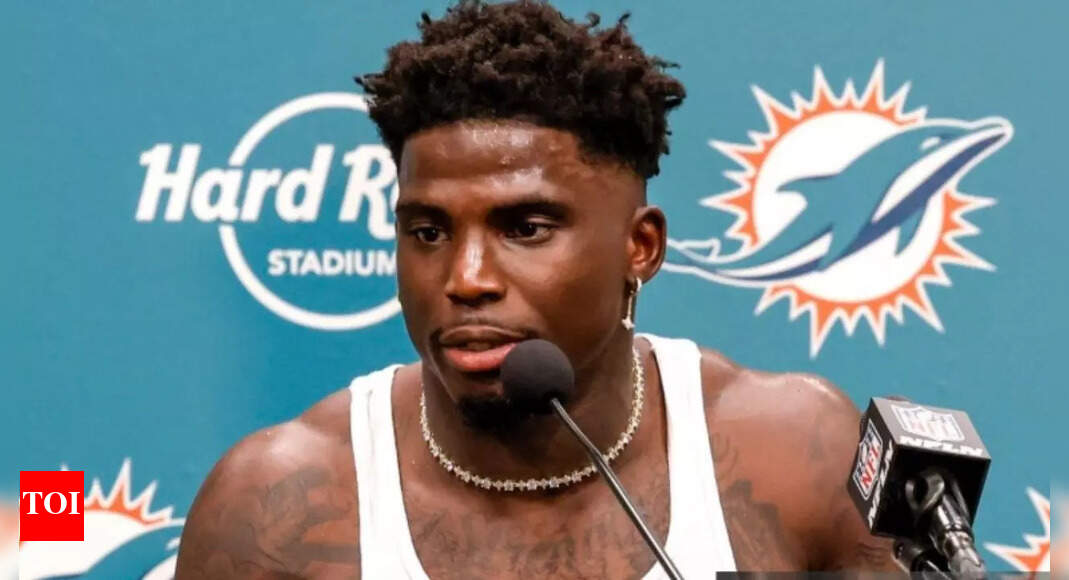 “I know what my job is when the season starts”: Miami Dolphin’s Tyreek Hill beats Micah Parsons in Florida race but fans ask if football is still his priority | NFL News