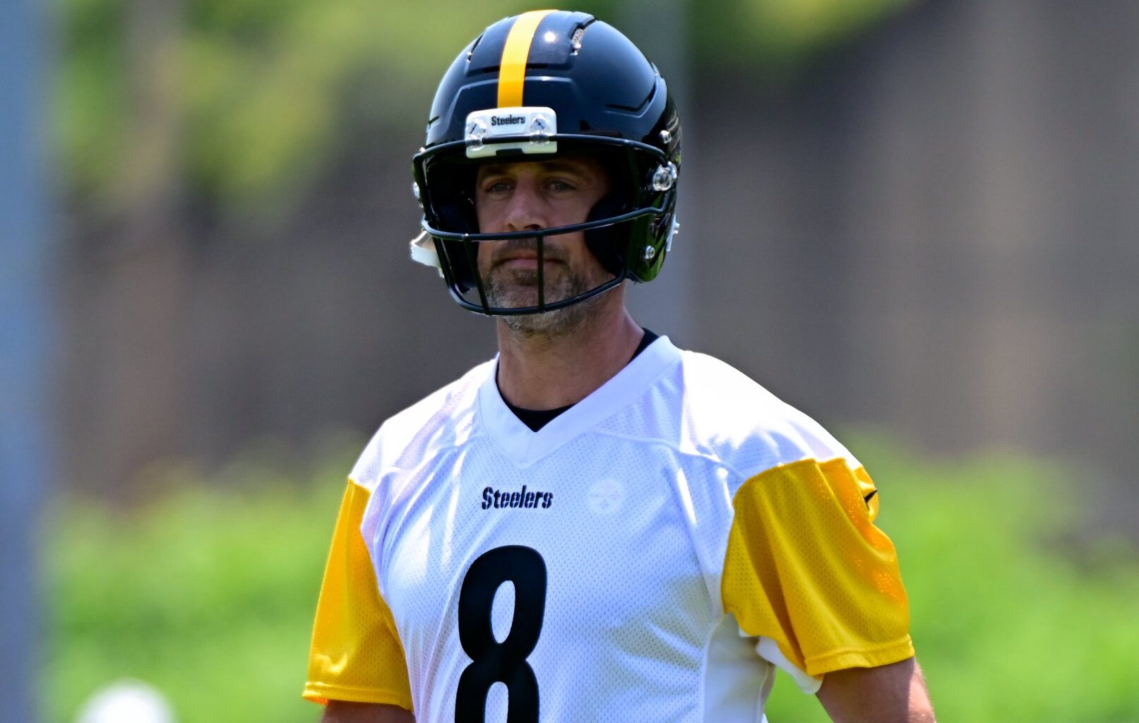 CEO Who Made New Helmet Model Responds to Aaron Rodgers’ Frustration