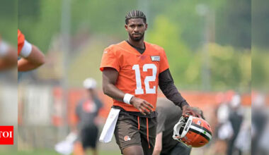 “Every player speeds”: Former NFL player Asante Samuel defends Cleveland Browns quarterback Shedeur Sanders amid speeding controversies | NFL News