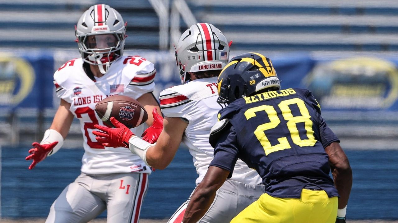 Uniforms at NFF All-Star Classic give nod to college football
