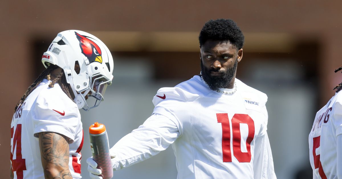 Arizona Cardinals fans see Josh Sweat leading team in sacks in 2025