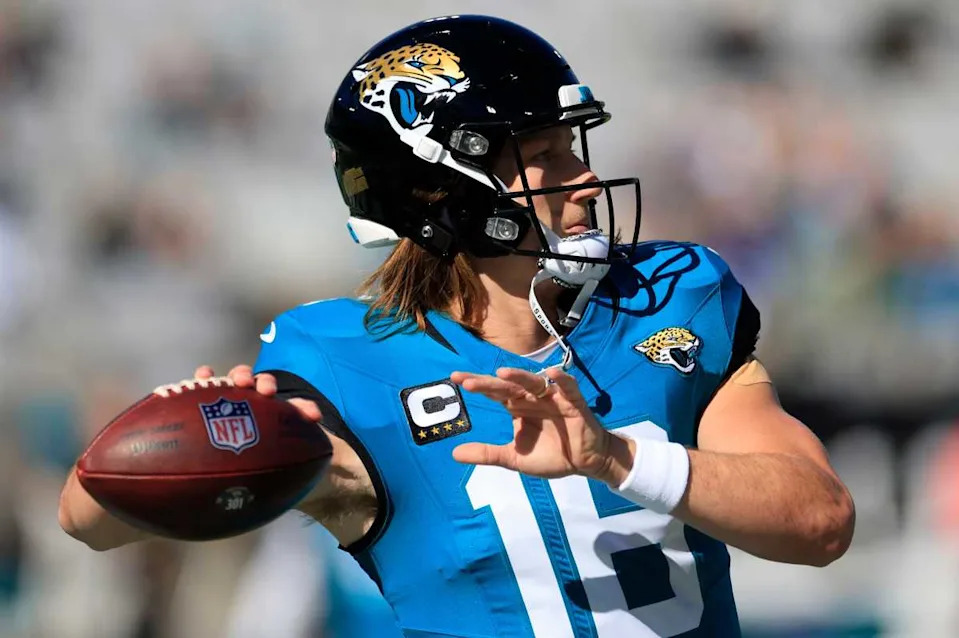 Jacksonville Jaguars quarterback Trevor Lawrence (16)© Corey Perrine/Florida Times-Union / USA TODAY NETWORK via Imagn Images