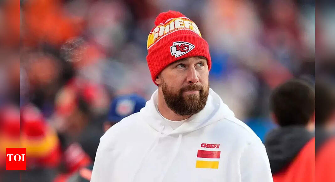 Travis Kelce channels inner professor at Tight End University, where Taylor Swift joined the Chiefs TE for support | NFL News