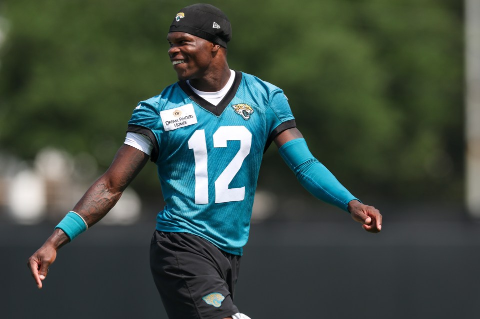 WR/DB Travis Hunter has earned a huge pay day in Florida. 