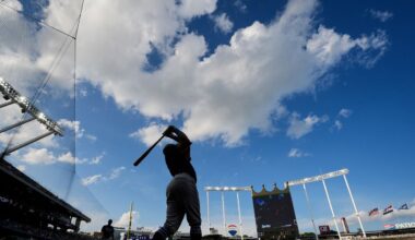 Chiefs seek extension for Kansas stadium financing, raising possibility of move across state line