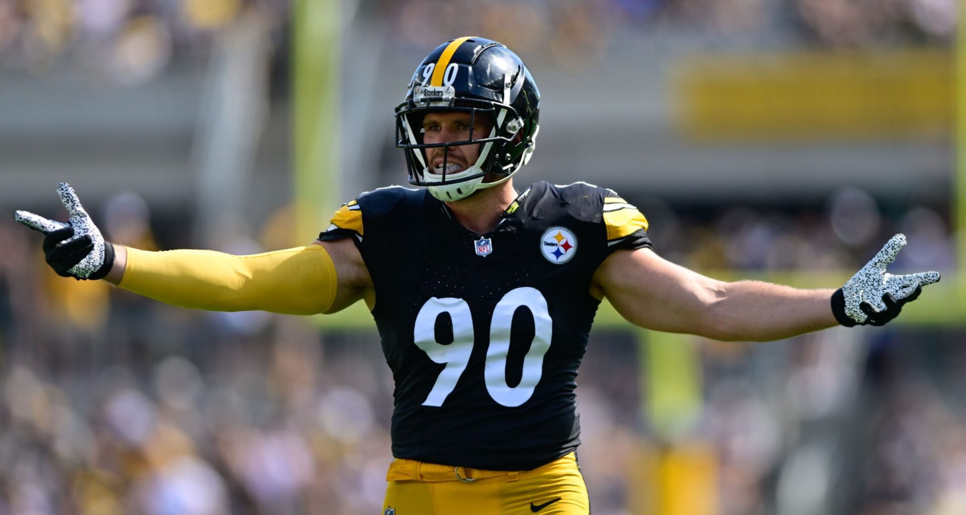 Insider Provides Update on Watt's Contract Situation with Steelers