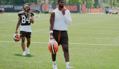 Kevin Stefanski confirms: Shedeur Sanders not in Browns' QB plans - MARCA