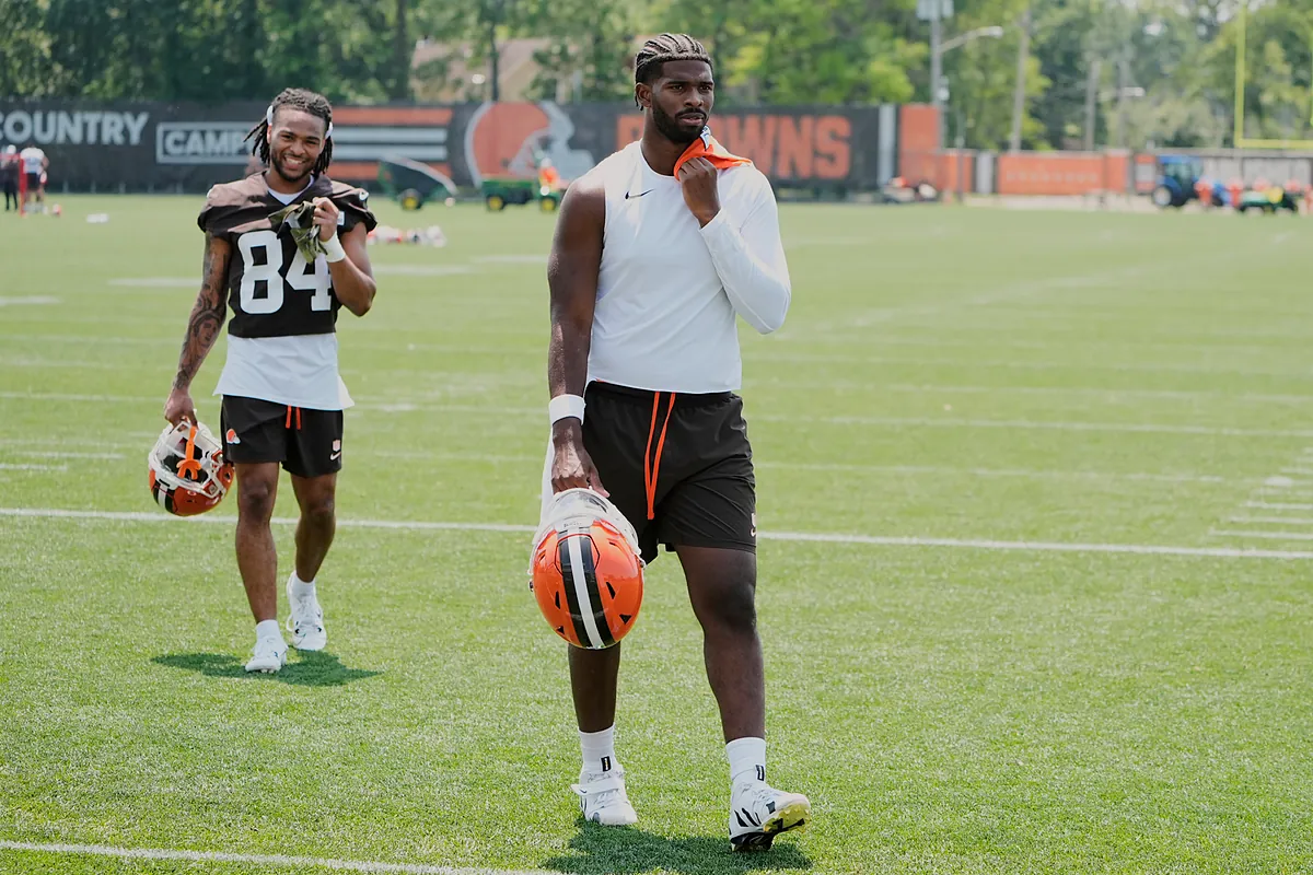 Kevin Stefanski confirms: Shedeur Sanders not in Browns' QB plans - MARCA