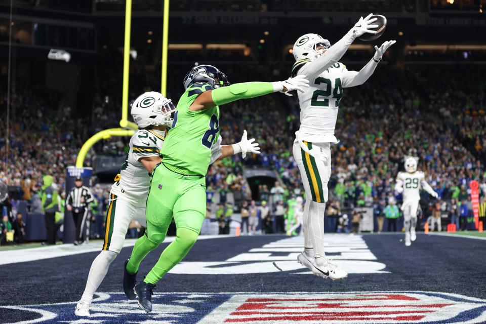 Green Bay Packers v Seattle Seahawks