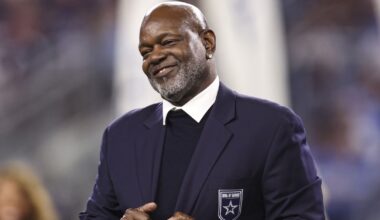 Dallas Cowboys RB Emmitt Smith’s rushing record faces a rare challenge