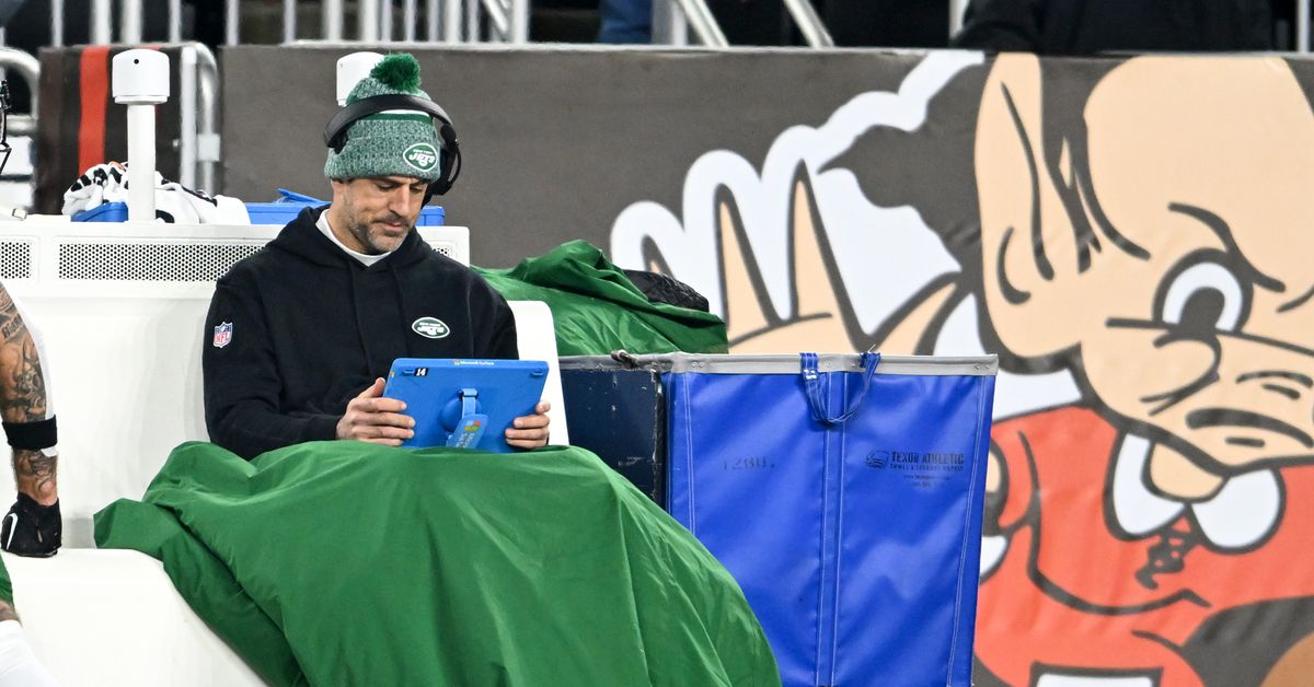 How have the AFC North Super Bowl odds changes with Aaron Rodgers in the division?