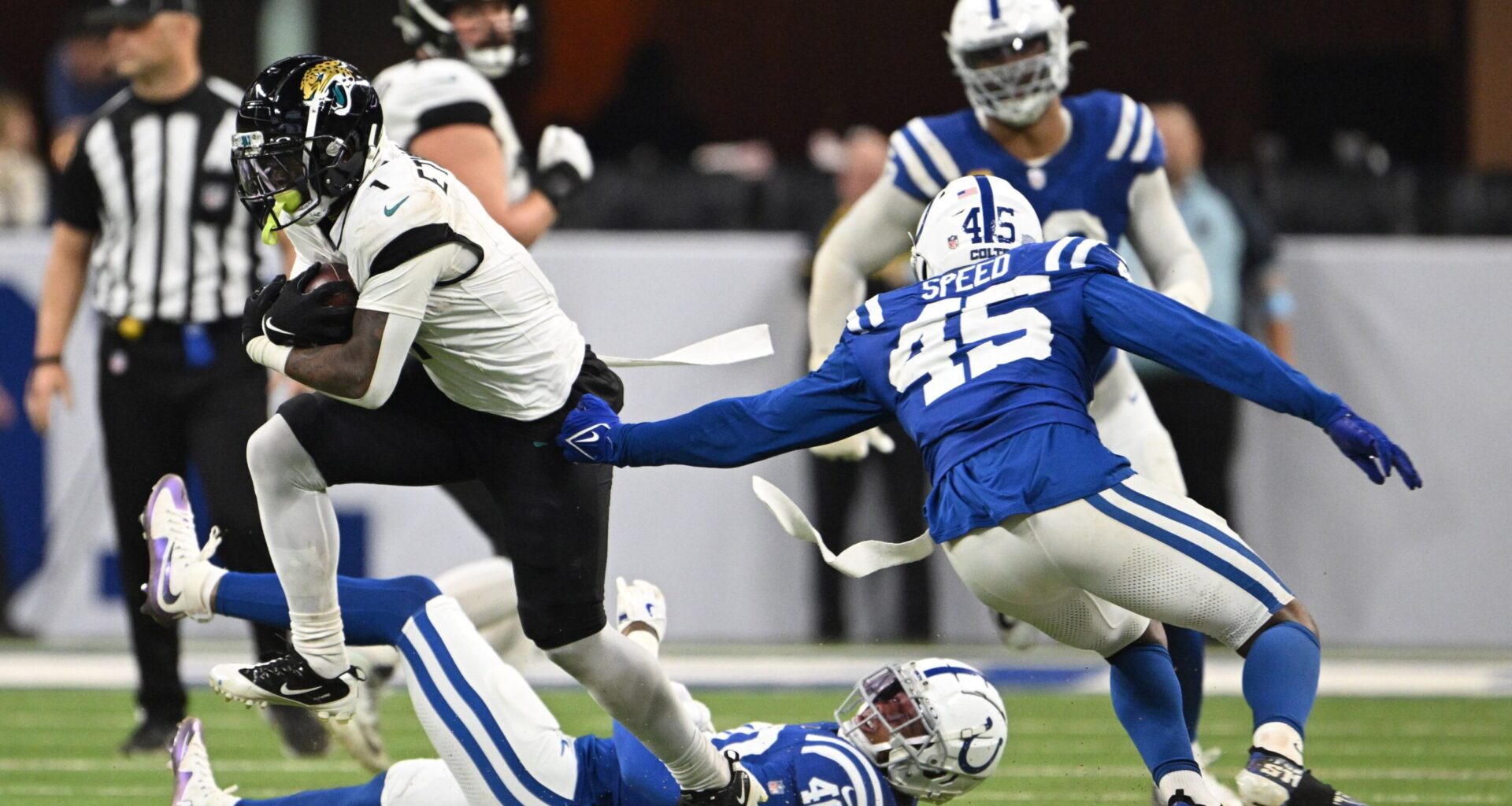 Travis Etienne Electrifies NFL, Boosts Jaguars' Championship Hopes