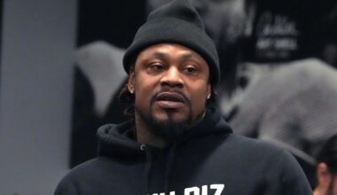 Marshawn Lynch stands at the center of Seahawks' legacy debate: should we immortalize the legends?