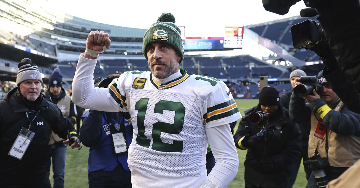 Would you rather the Bears beat Aaron Rodgers or the Packers this year?