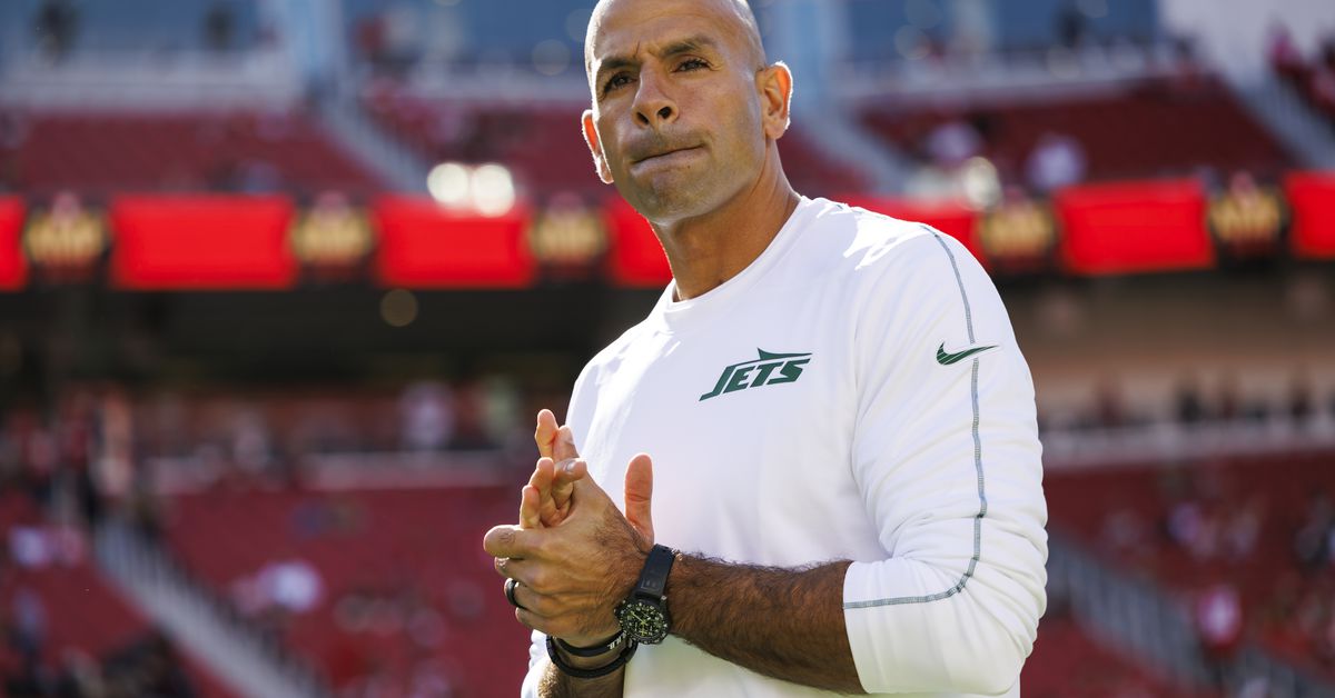 49ers news: Is Robert Saleh under more pressure than anyone in 2025?