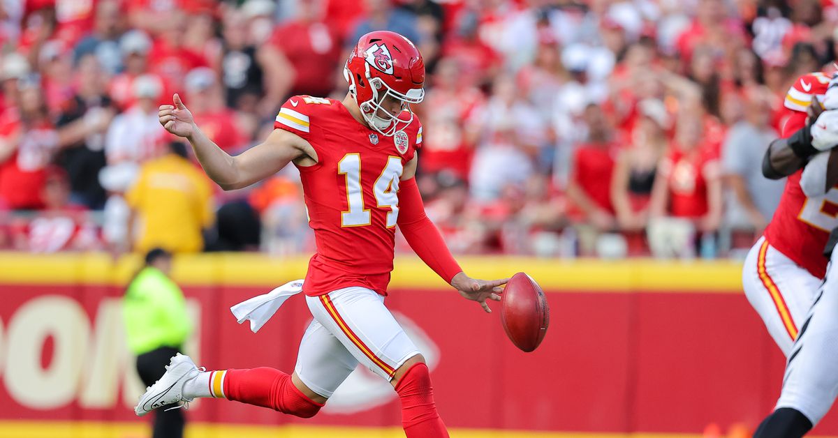 Chiefs News: Matt Araiza-Eddie Czaplicki punter battle is “real”