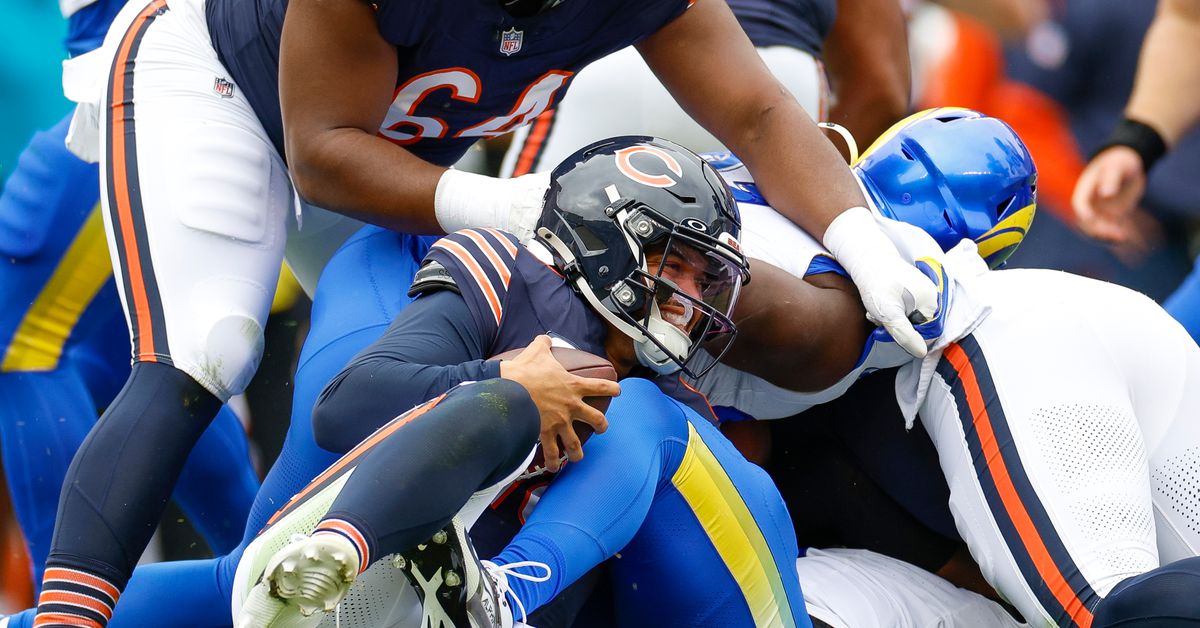 Caleb Williams faced more unblocked pressures than every QB in 2024