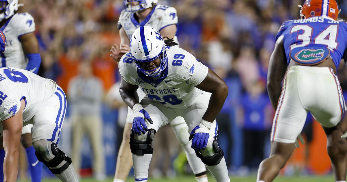 Denver Broncos roster review: Offensive tackle Marques Cox