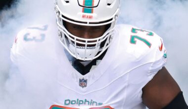 Miami Dolphins offensive lineman Austin Jackson ready to step up as leader in return from injury
