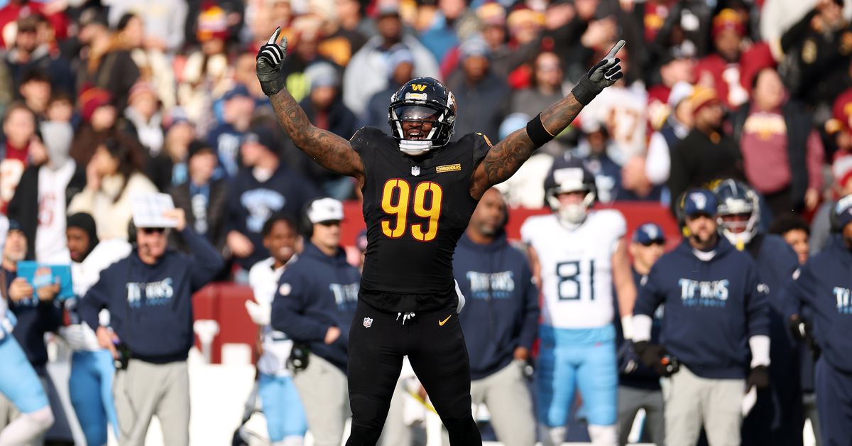 2024 REWIND: Week 13 - Commanders score 4 TDs in 1st half, beat the Titans 42-19 in a romp