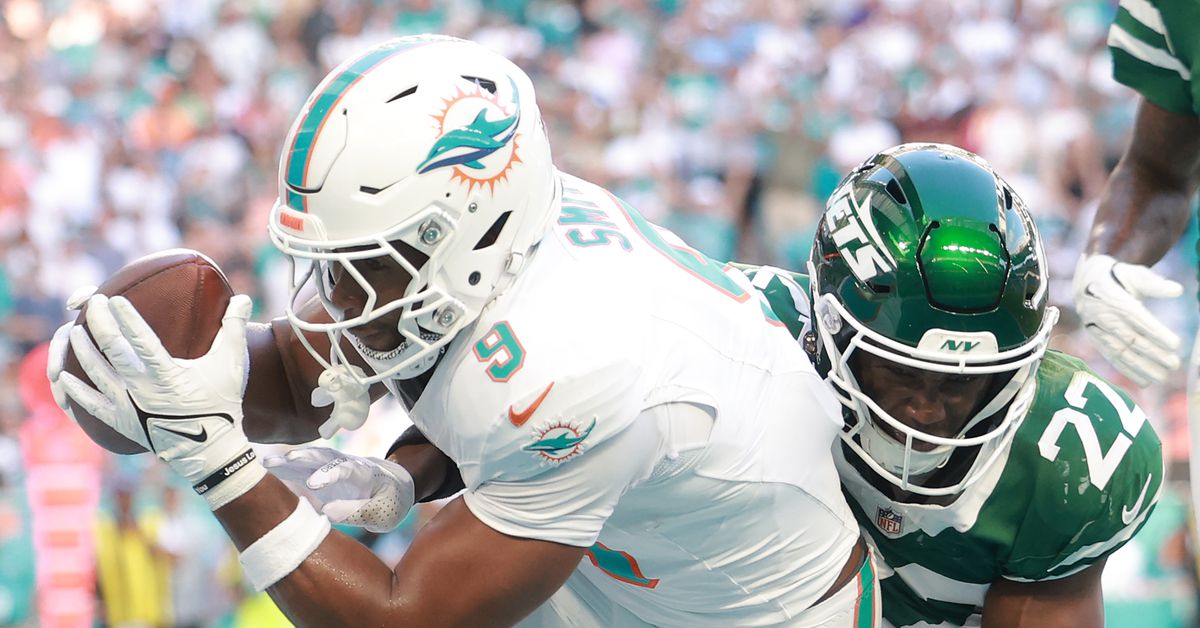 Miami Dolphins rumors: Jonnu Smith trade to Pittsburgh Steelers could be back on after Donald Parham injury