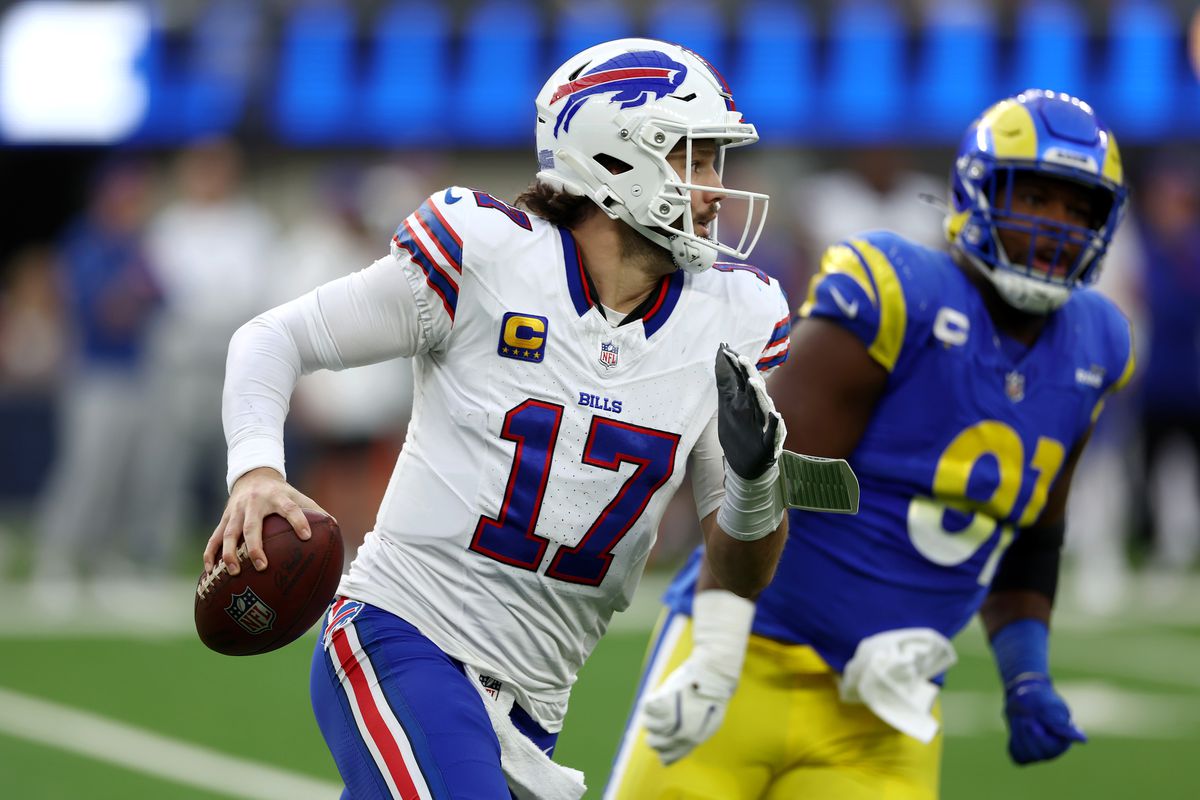 Buffalo Bills v Los Angeles Rams