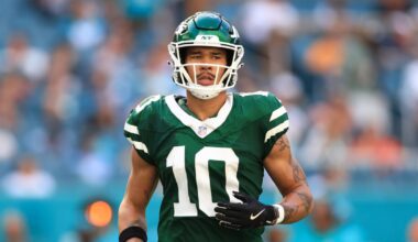 NFL insider ‘fully expects’ Steelers to trade for close friend of Aaron Rodgers