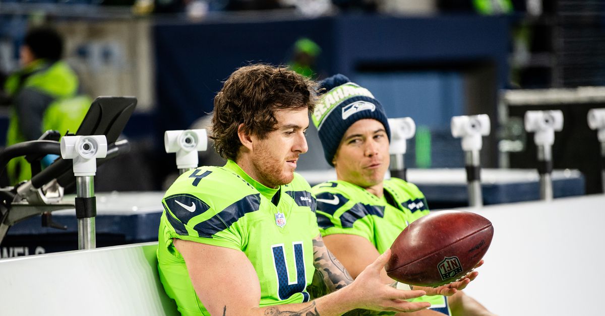 Report: Seattle Seahawks give Michael Dickson a raise and extension