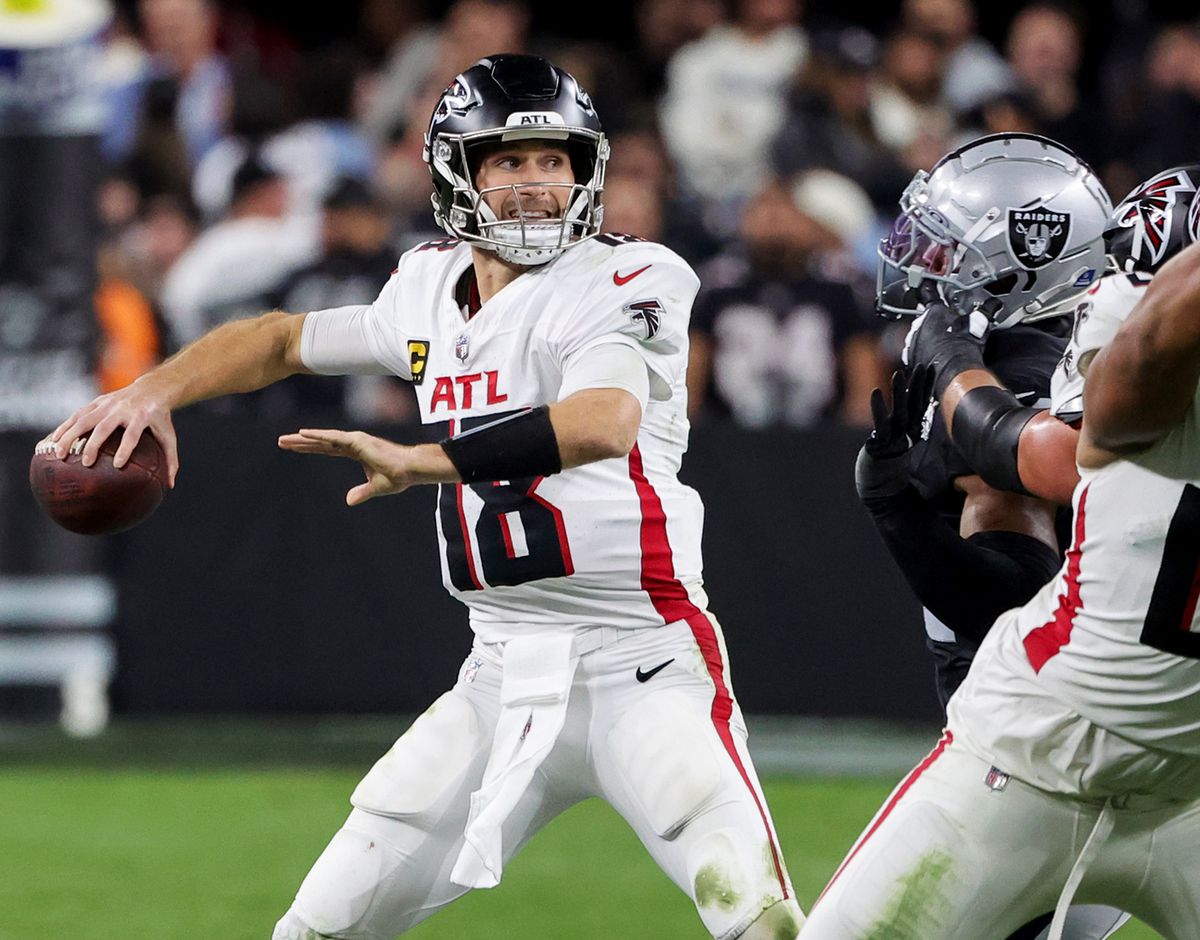 Atlanta Falcons v Las Vegas Raiders