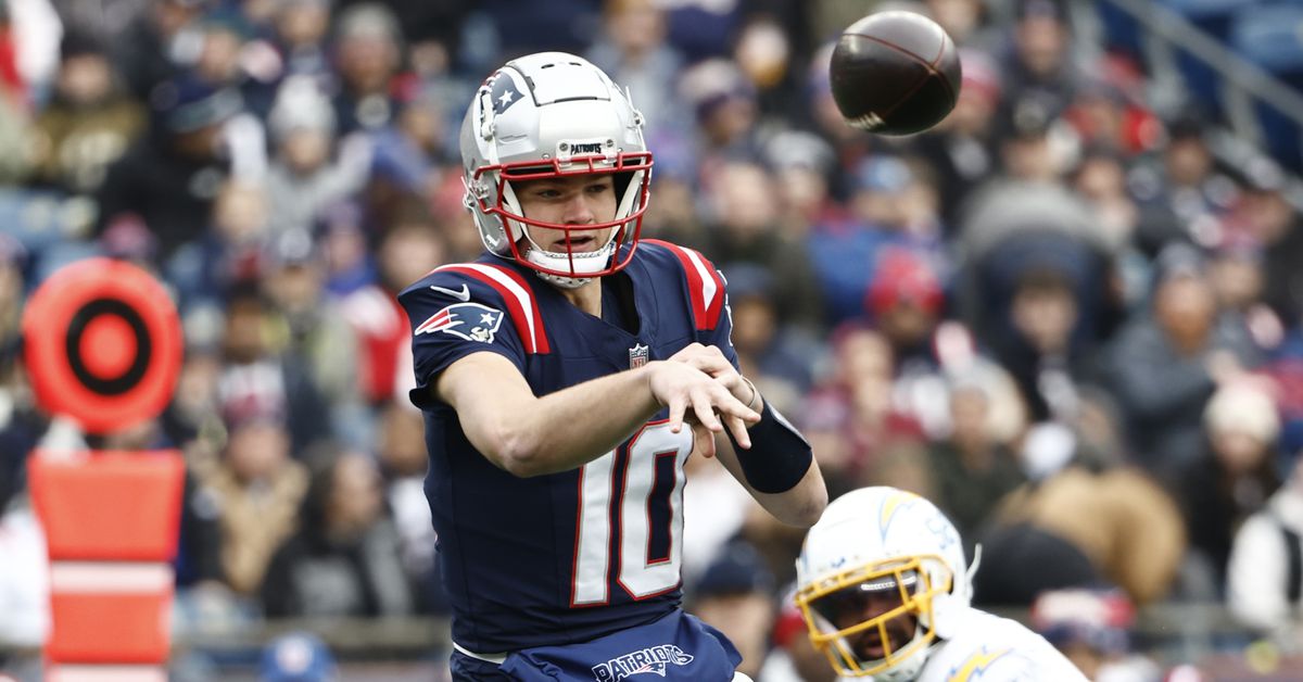 Sunday Patriots Notes: National media jumping aboard Drake Maye hype train