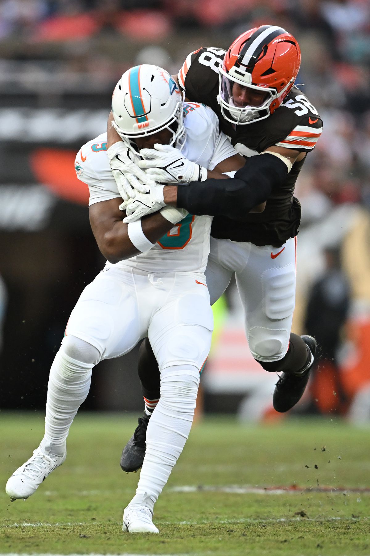 Miami Dolphins v Cleveland Browns