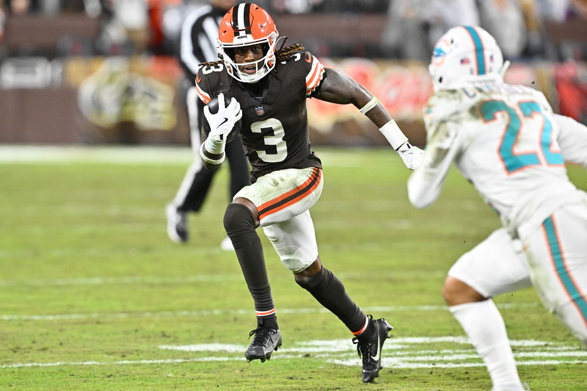 Miami Dolphins v Cleveland Browns