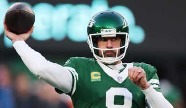 Aaron Rodgers addresses Pittsburgh Steelers teammates for first time