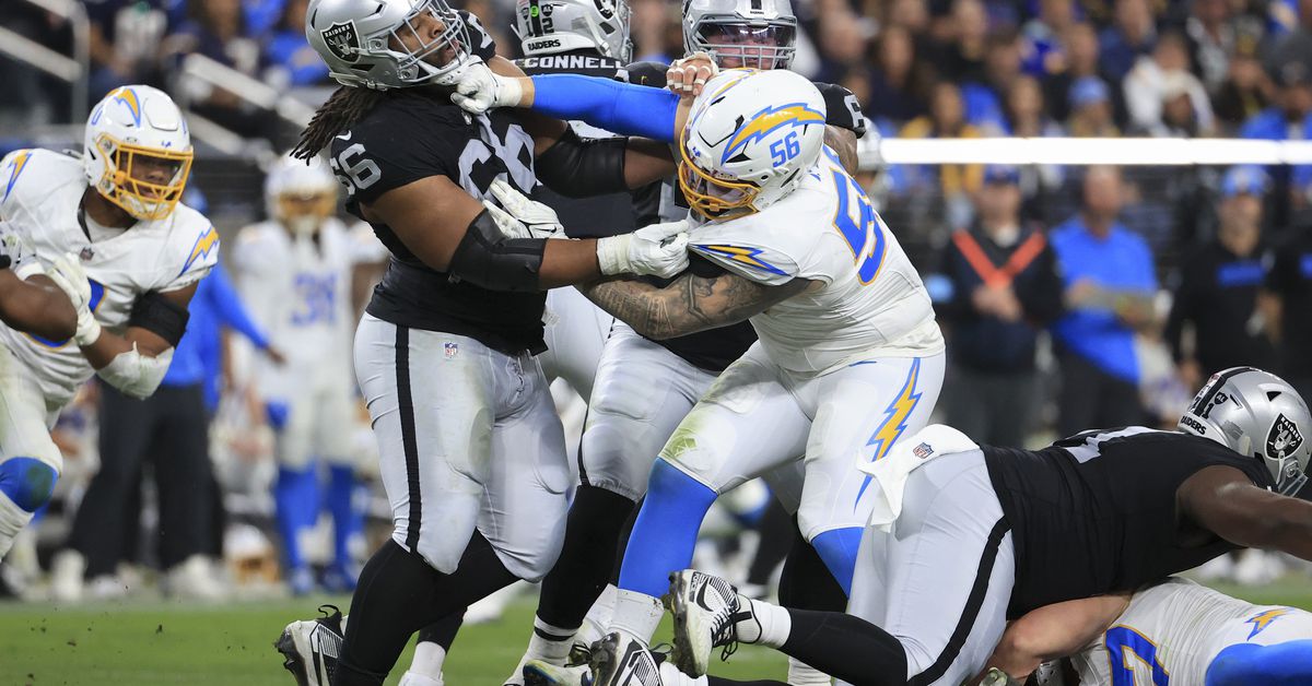 Raiders training camp battle: Dylan Parham or Jordan Meredith at guard?