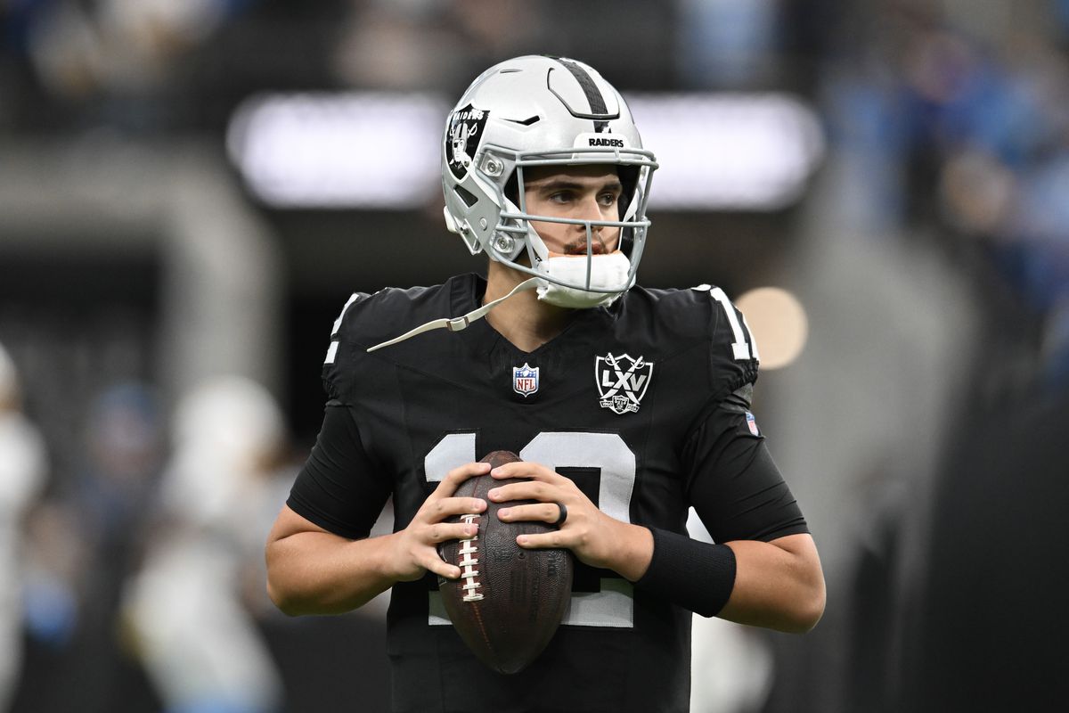 Los Angeles Chargers v Las Vegas Raiders