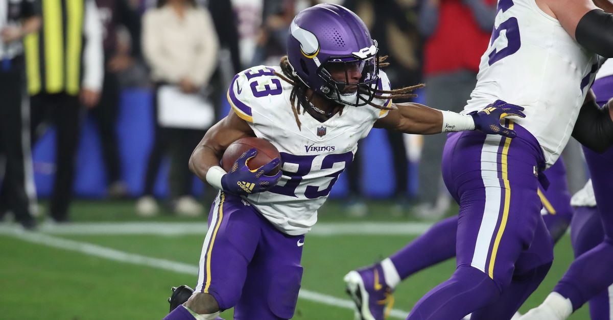 Aaron Jones, Vikings land just outside top 10 in new RB room rankings