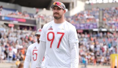 Former Chargers EDGE Joey Bosa suffers first injury with Buffalo Bills