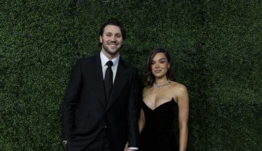 Hailee Steinfeld & Josh Allen marry in west coast ceremony