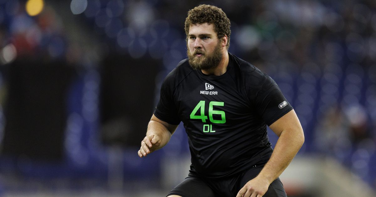 Denver Broncos roster review: Offensive lineman Clay Webb