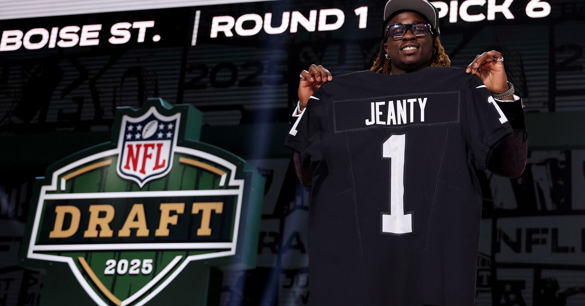 Raiders rookie running back Ashton Jeanty was a star in high school