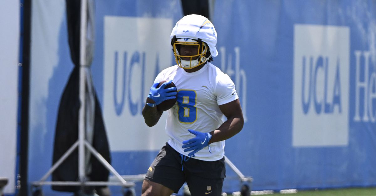 Chargers News: Full breakdown of Aaron Rodgers’ contract revealed