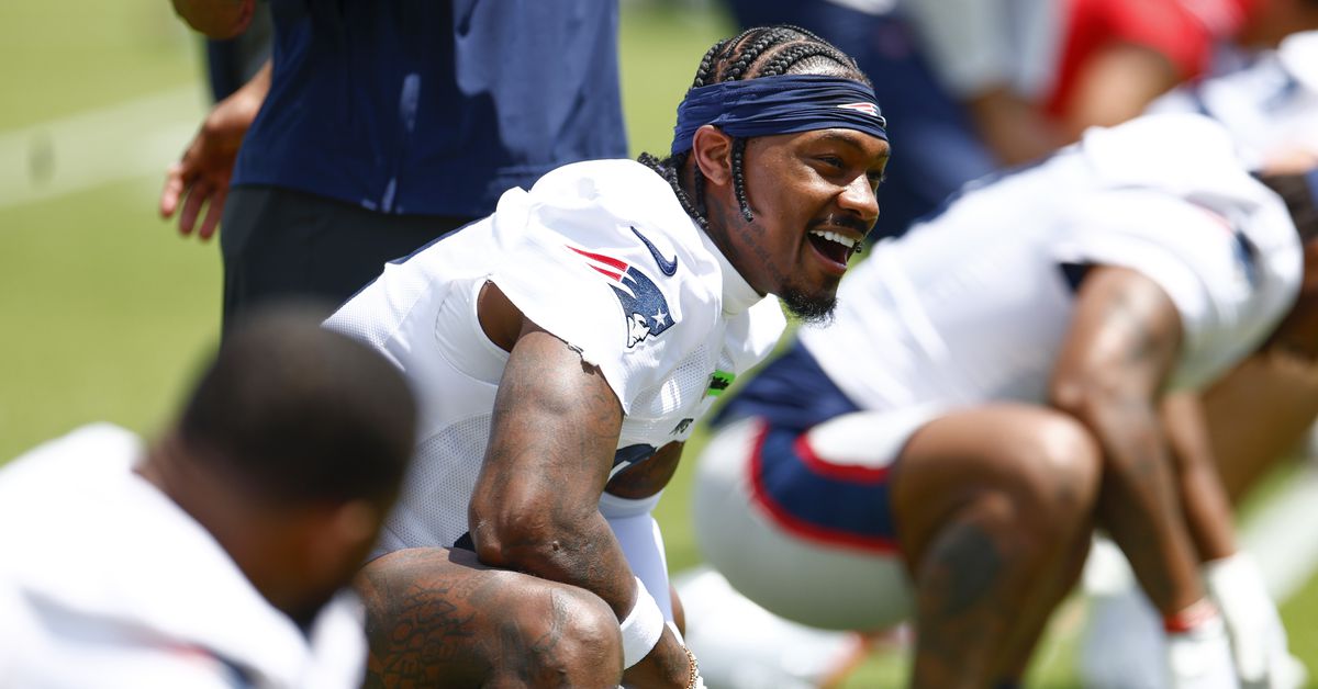 Patriots’ Stefon Diggs making presence felt even in limited capacity