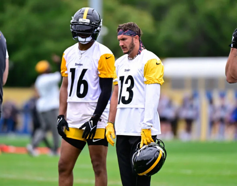 Pittsburgh Steelers wide receivers Robert Woods and Scotty Miller at first day of OTAs on May 27, 2025 — Ed Thompson / Steelers Now