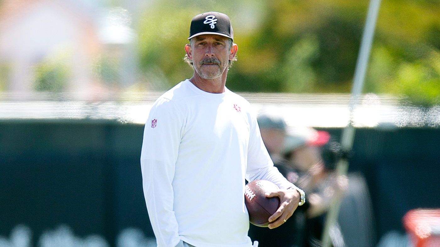 49ers' Kyle Shanahan explains the challenge of media observing practices