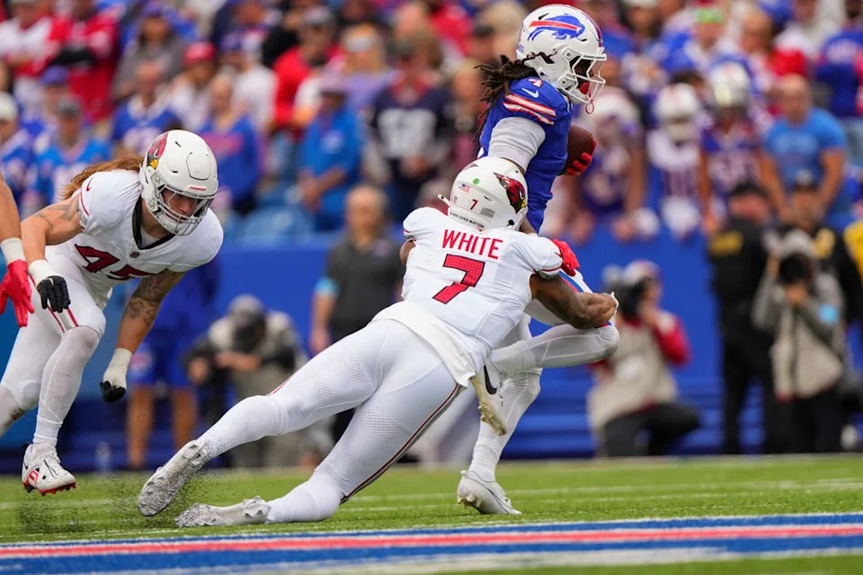 Free agent LB Kyzir White (7).Gregory Fisher-Imagn Images