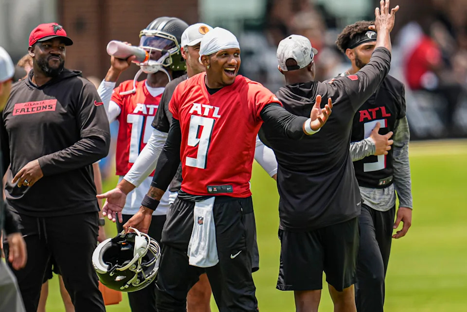 Falcons QB Michael Penix Jr. reacts to a play during 2025 mandatory mini-camp. Dale Zanine-Imagn Images