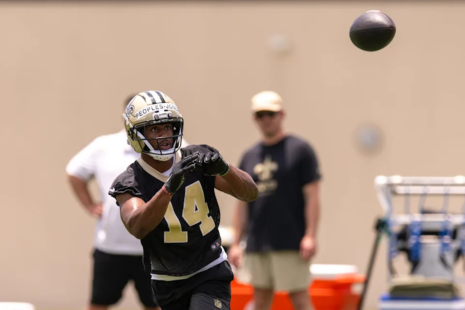Jun 10, 2025; New Orleans, LA, USA; New Orleans Saints wide receiver Donovan Peoples-Jones (14) during receiver drills during minicamp at Ochsner Sports Performance Center. Mandatory Credit: Stephen Lew-Imagn Images